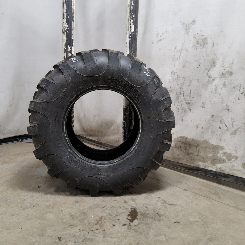 420/85D24 Titan Farm Industrial Tractor Lug R-4 136A8, C (6 Ply) 85%