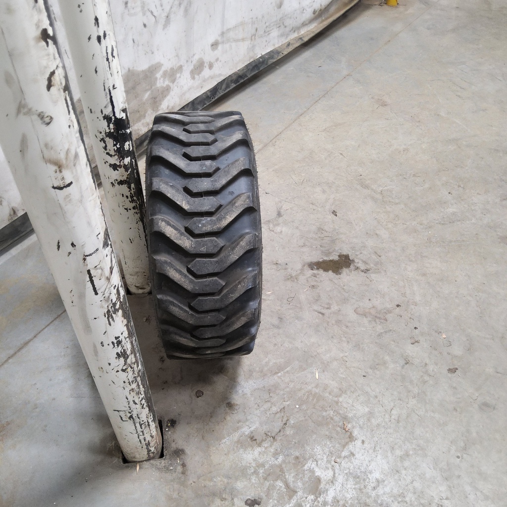 260/70D16.5 Titan Farm Trac Loader SS R-4 110A8 90%