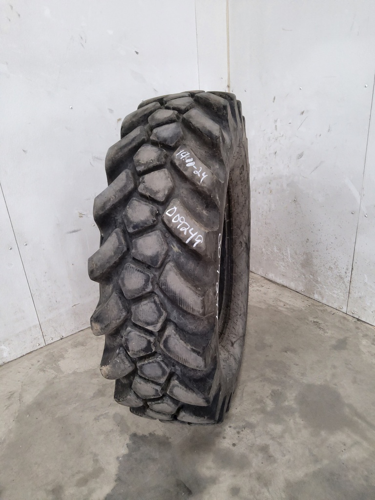 14.00/-24 Galaxy Giraffe XLW L-2 , H (16 Ply) 99%