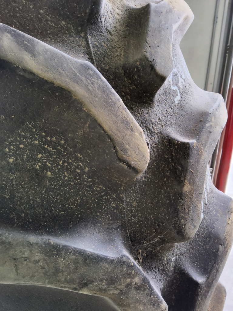 520/85R42 Goodyear Farm UltraTorque Radial R-1 162A8/B 85%