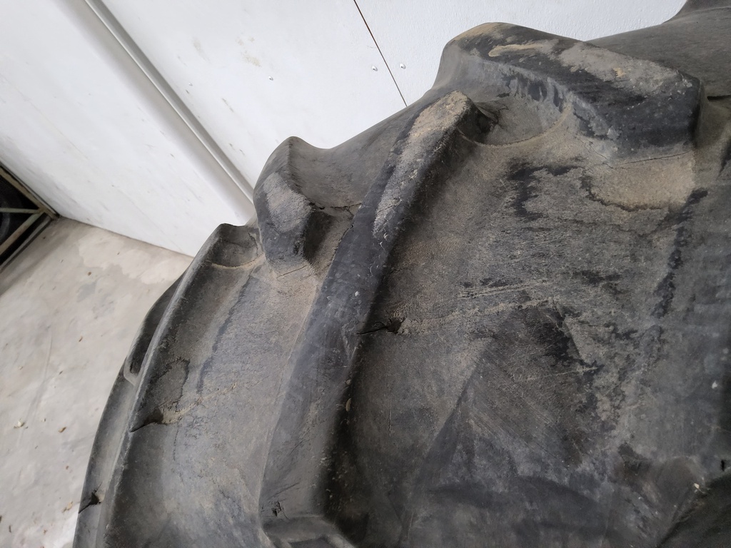 18.4/-34 Firestone Traction Field & Road R-1 , C (6 Ply) 50%