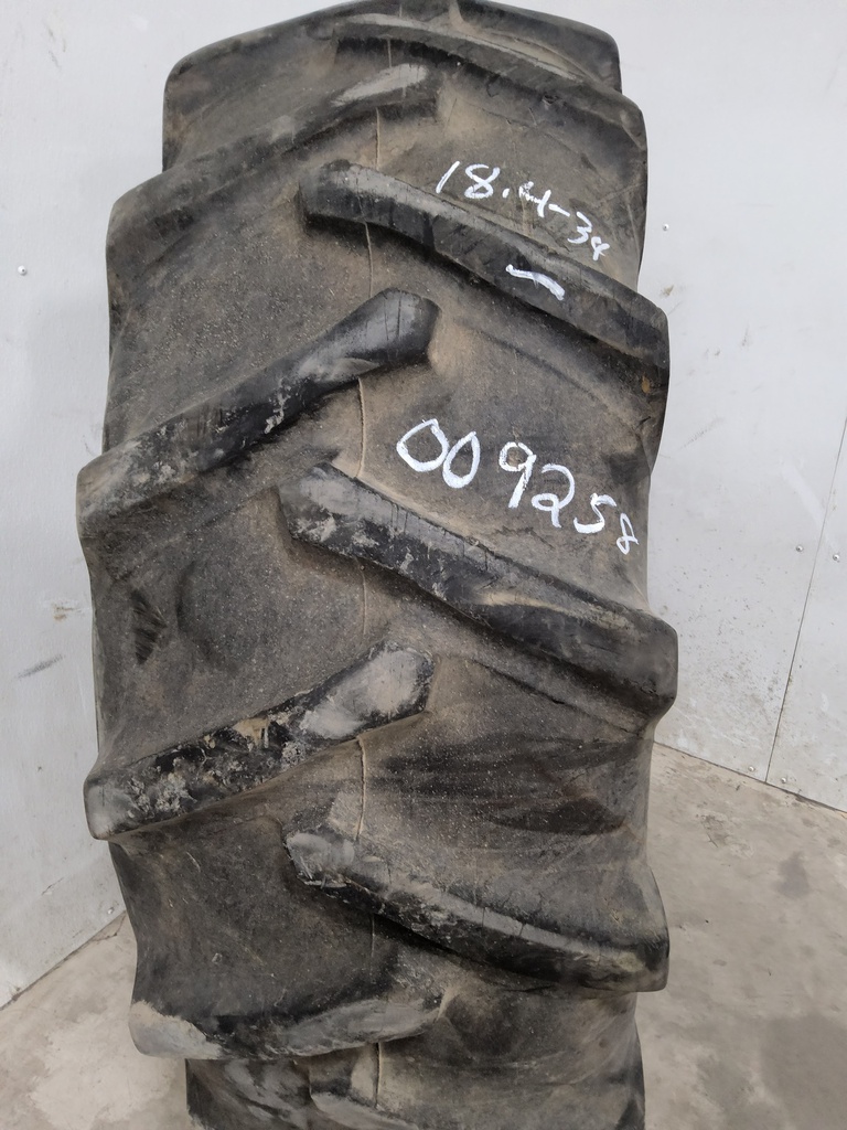18.4/-34 Firestone Traction Field & Road R-1 , C (6 Ply) 50%