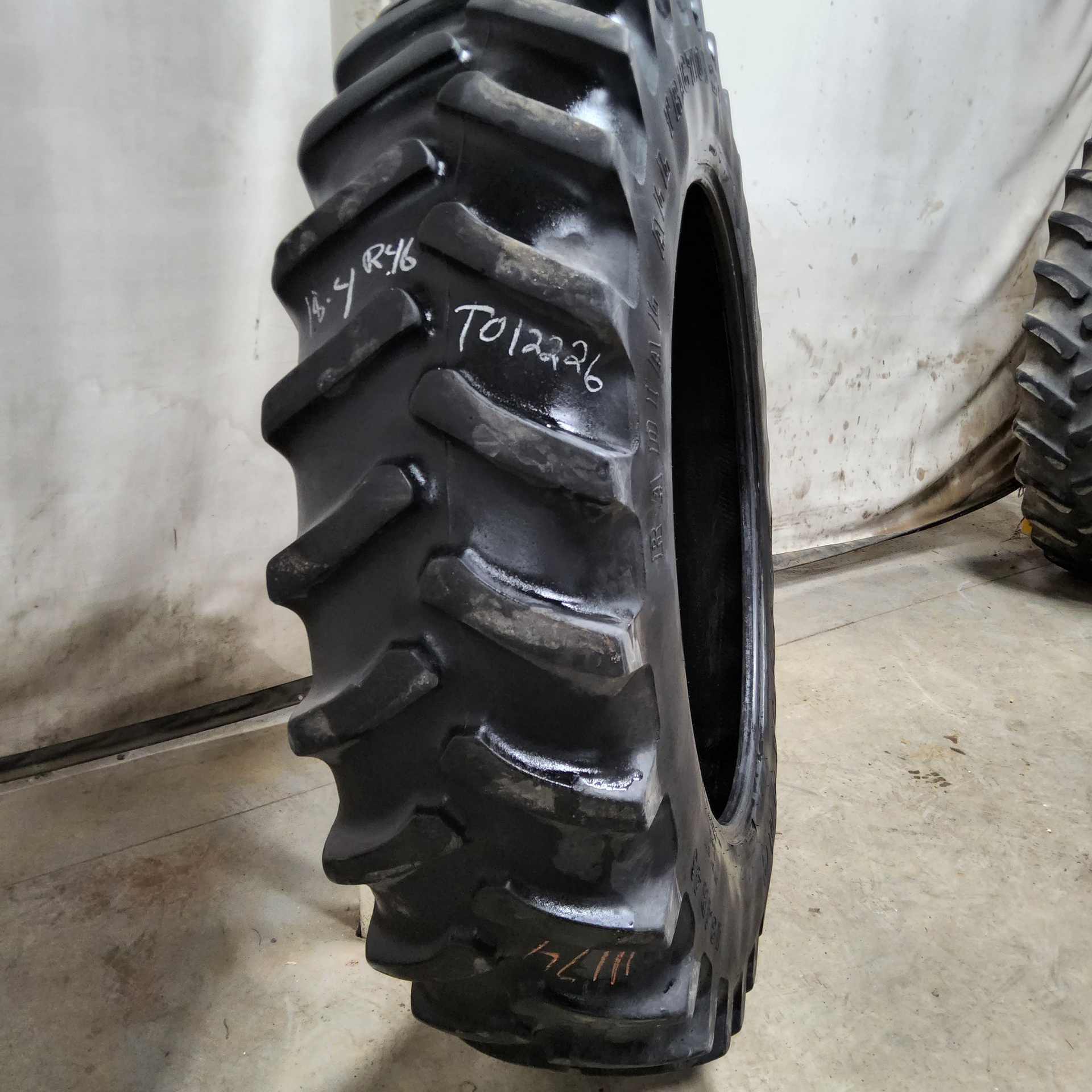 Used18.4/R46 Firestone Radial All Traction 23 R-1 Agricultural Tires ...