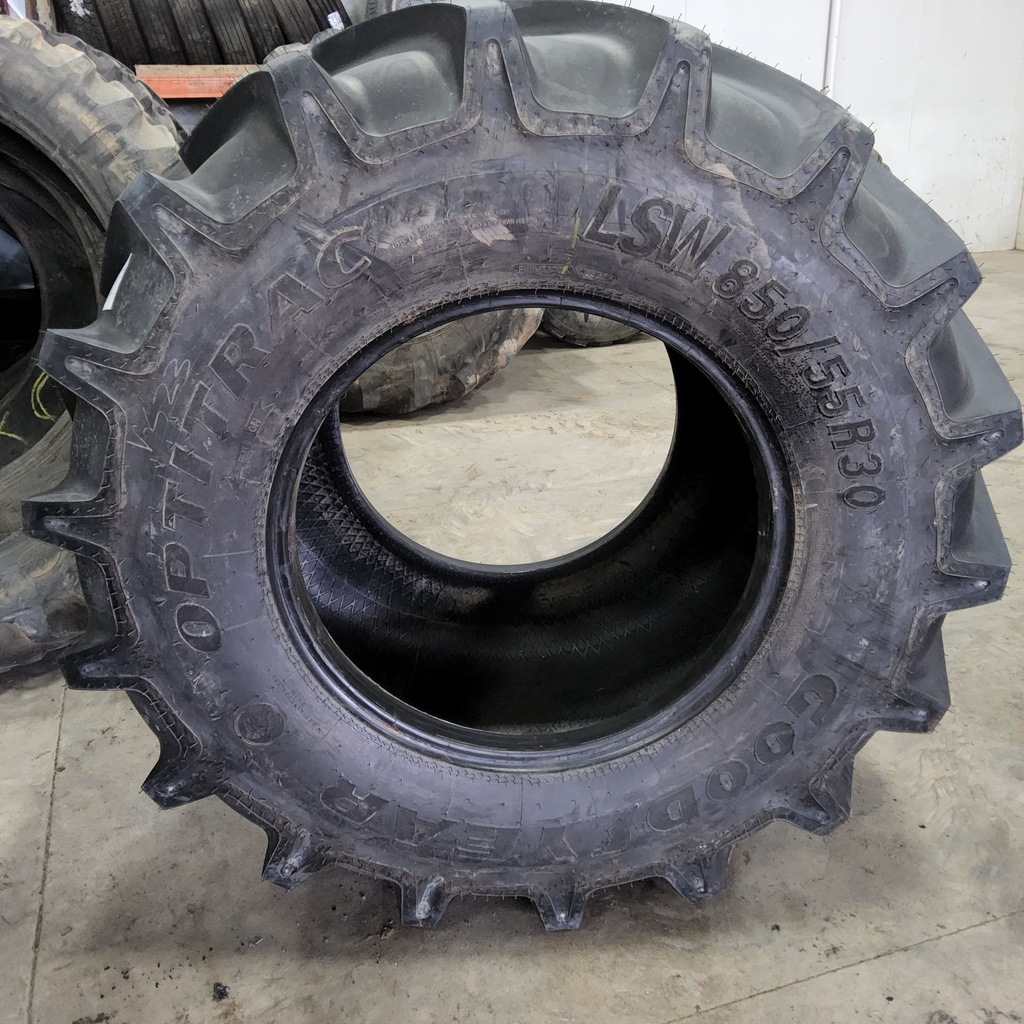 LSW 850/55R30 Goodyear Farm Optitrac R-1W 186 D