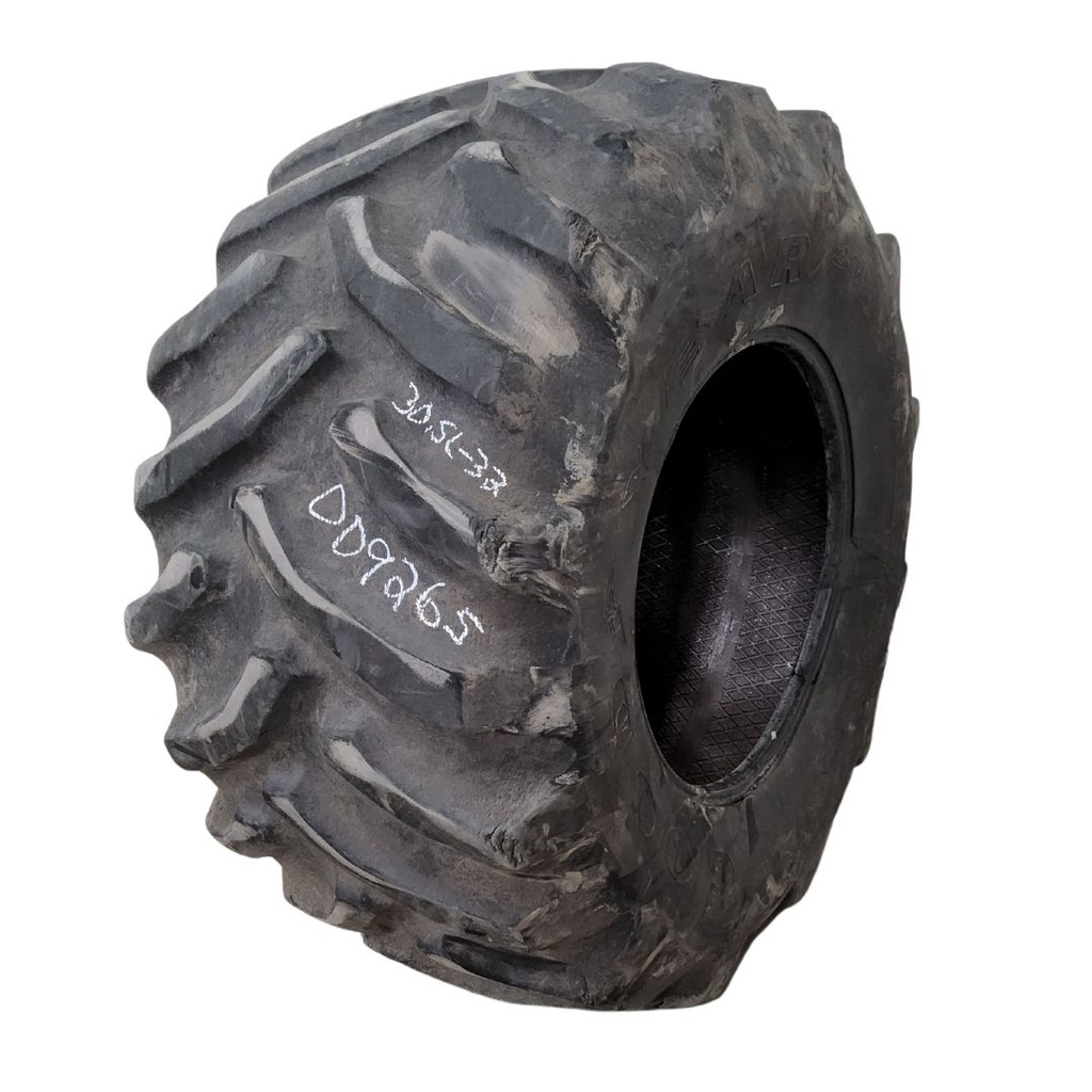 30.5/L-32 Goodyear Farm Dyna Torque II R-1 , F (12 Ply) 70%