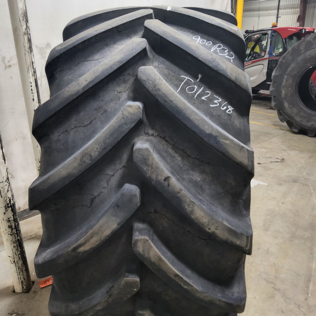 VF 900/60R32 Firestone Maxi Traction CFO R-1W 193B 80%