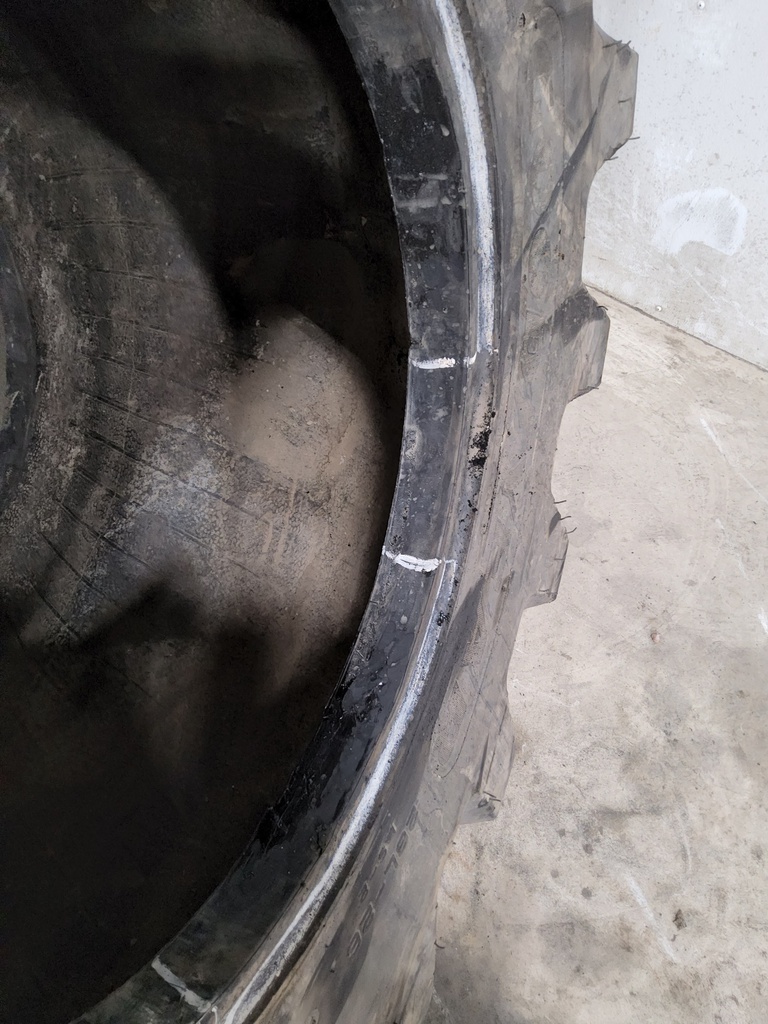 28/L-26 Goodyear Farm Logger Lug III LS-2 , L (20 Ply)