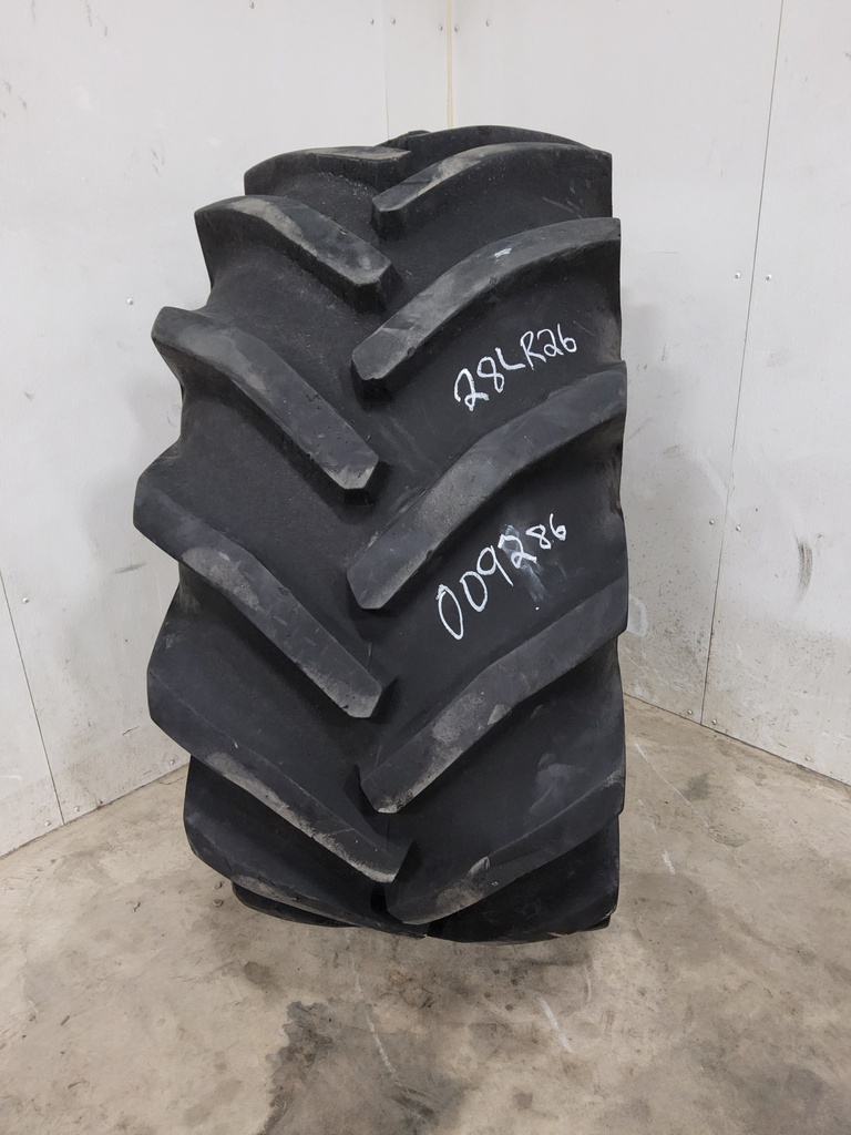 28/LR26 Goodyear Farm Super Traction Radial R-1W 169B 70%
