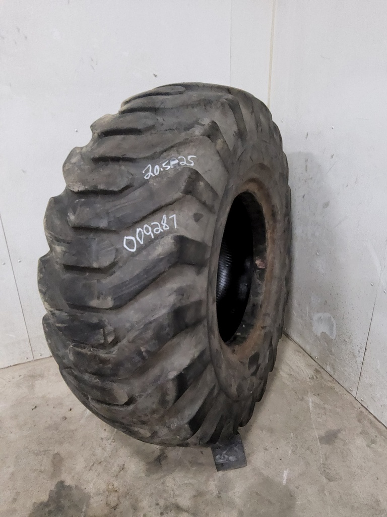 20.5/-25 Goodyear Farm SGL D/L-2A E-3/L-3 , F (12 Ply) 75%
