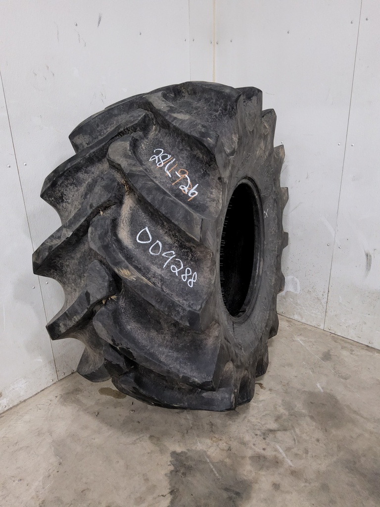 28/L-26 Firestone Champion Spade Grip R-2 , F (12 Ply) 60%