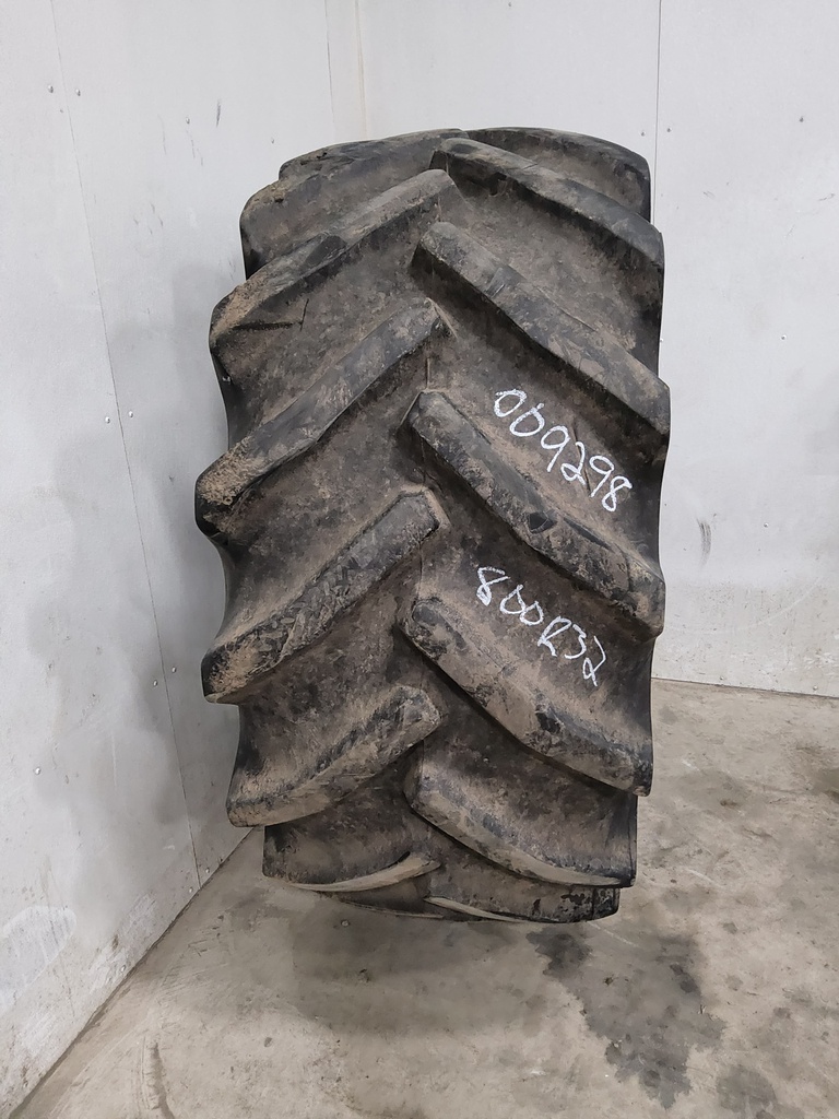 800/65R32 Goodyear Farm Super Traction Radial R-1W 172B 80%