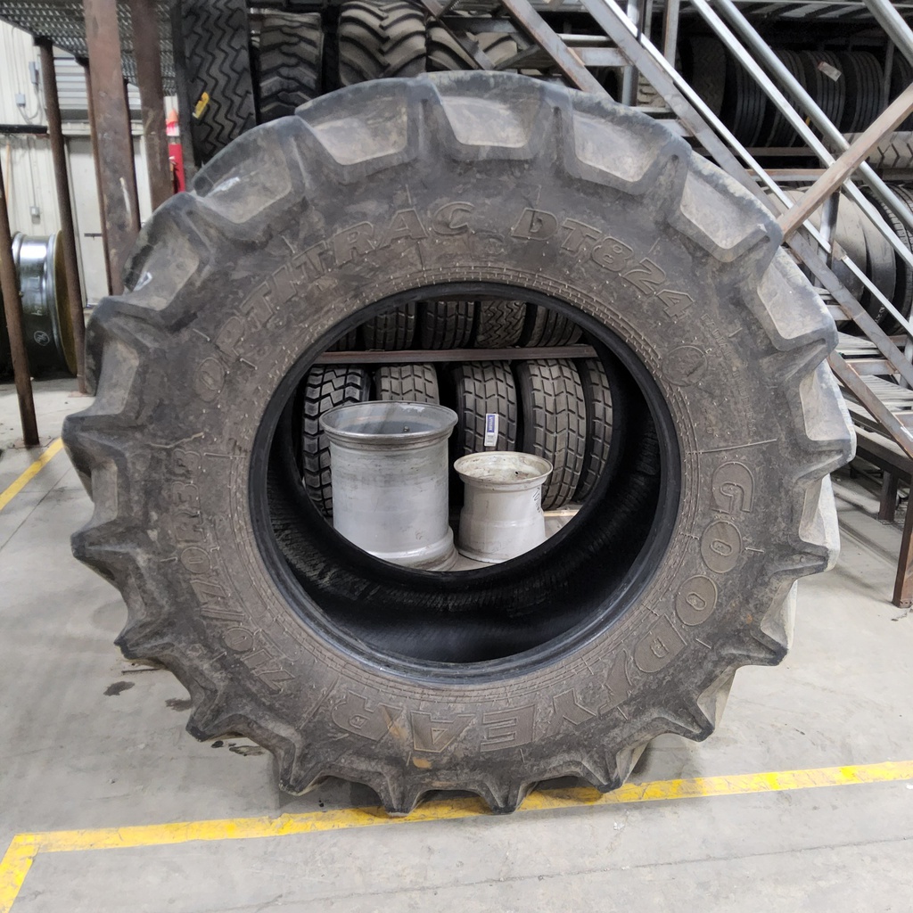 710/70R38 Goodyear Farm Optitrac R-1W 166B 75%