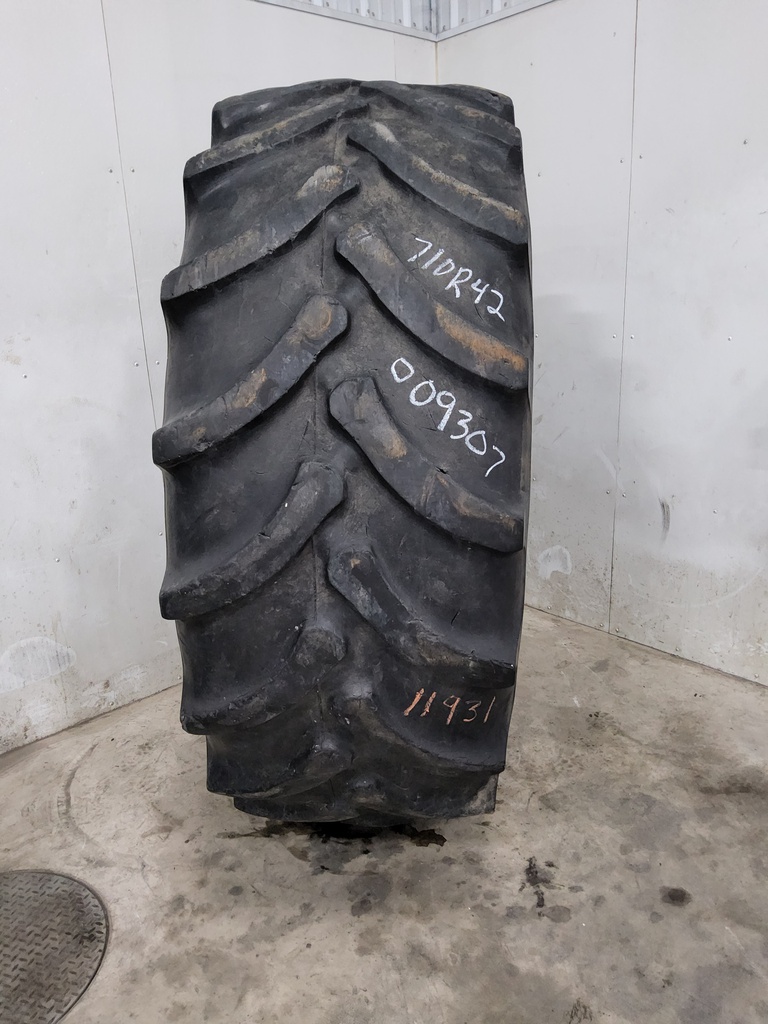 710/70R42 Firestone Radial All Traction DT R-1W 168B 35%