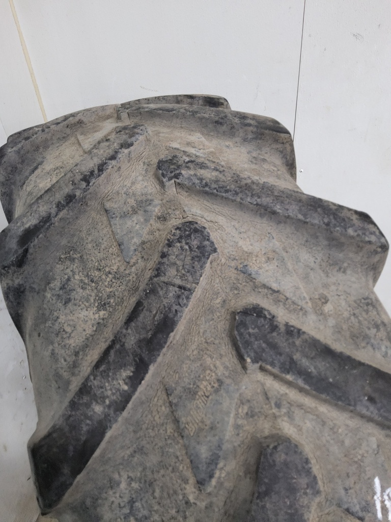 18.4/R38 Michelin AgriBib R-1W 143B 40%