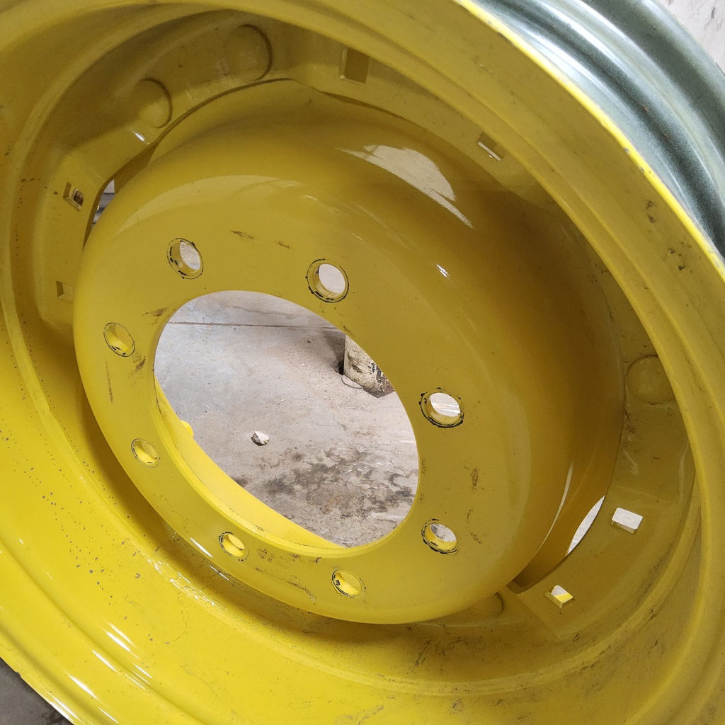 Waffle Wheel (Groups of 2 bolts) Center for 24" Rim, John Deere Yellow