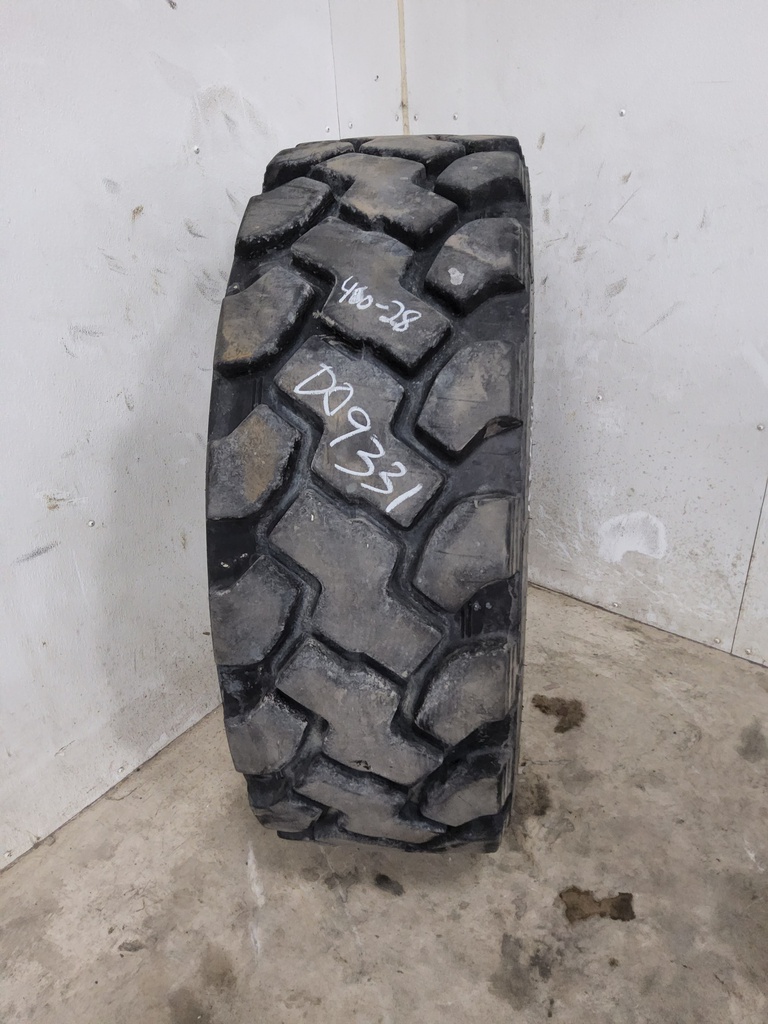 400/75-28 BKT Tires 172A2/155B, H (16 Ply)