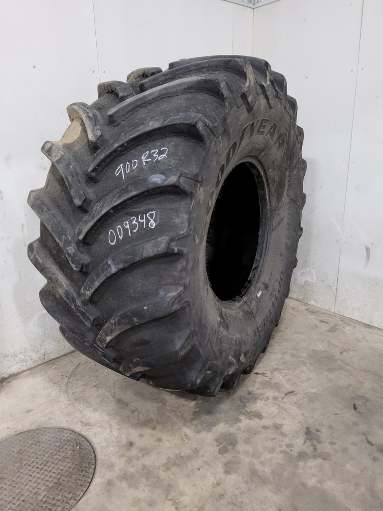 900/60R32 Goodyear Farm DT830 Optitrac R-1W 176B 65%