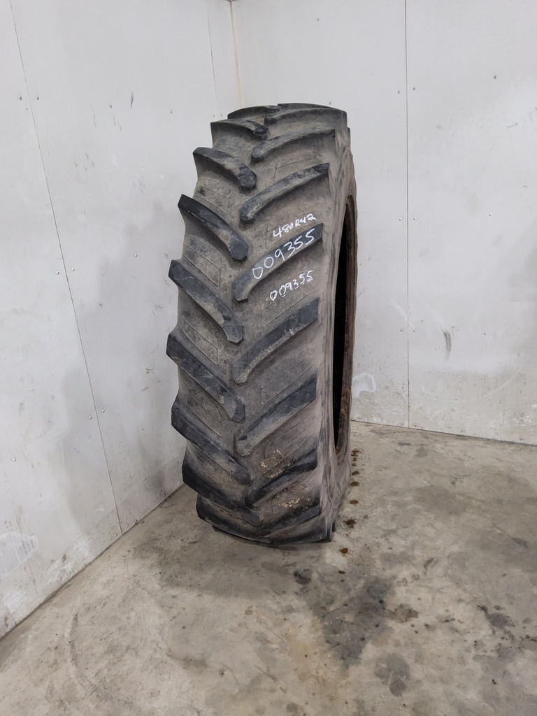 480/80R42 BFGoodrich R-1 151A8/B