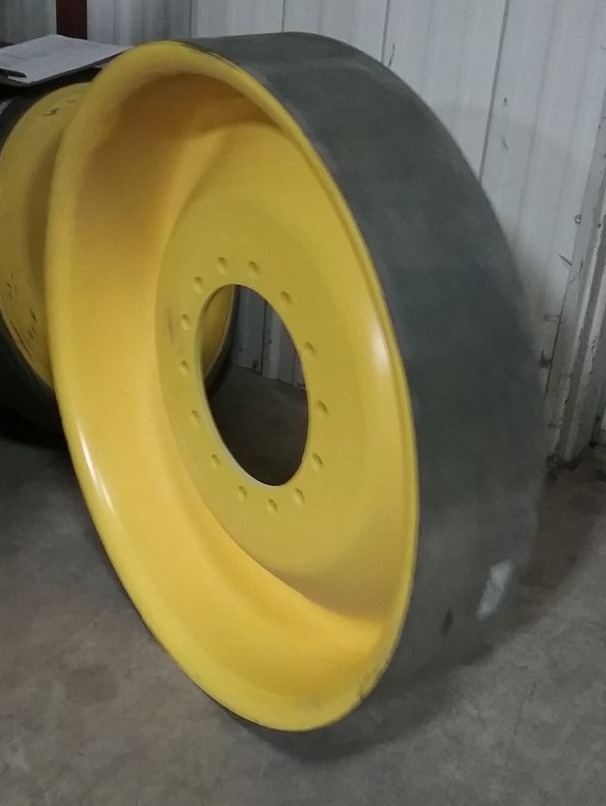 8.75" Wide Idler Wheel for John Deere Tillage Tractors Series 9000T-9020T, Steel Bolt-On(Poly)