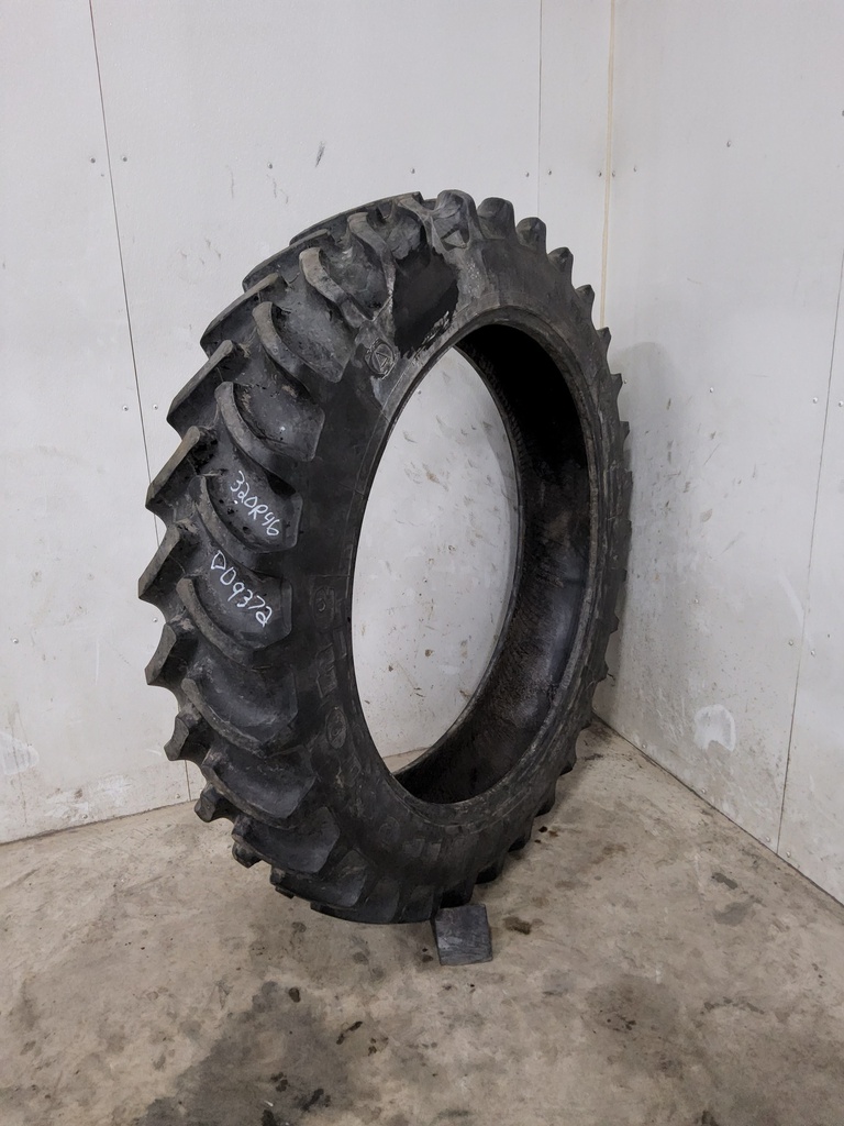 320/90R46 Firestone Radial 9000 R-1W 148B 99%