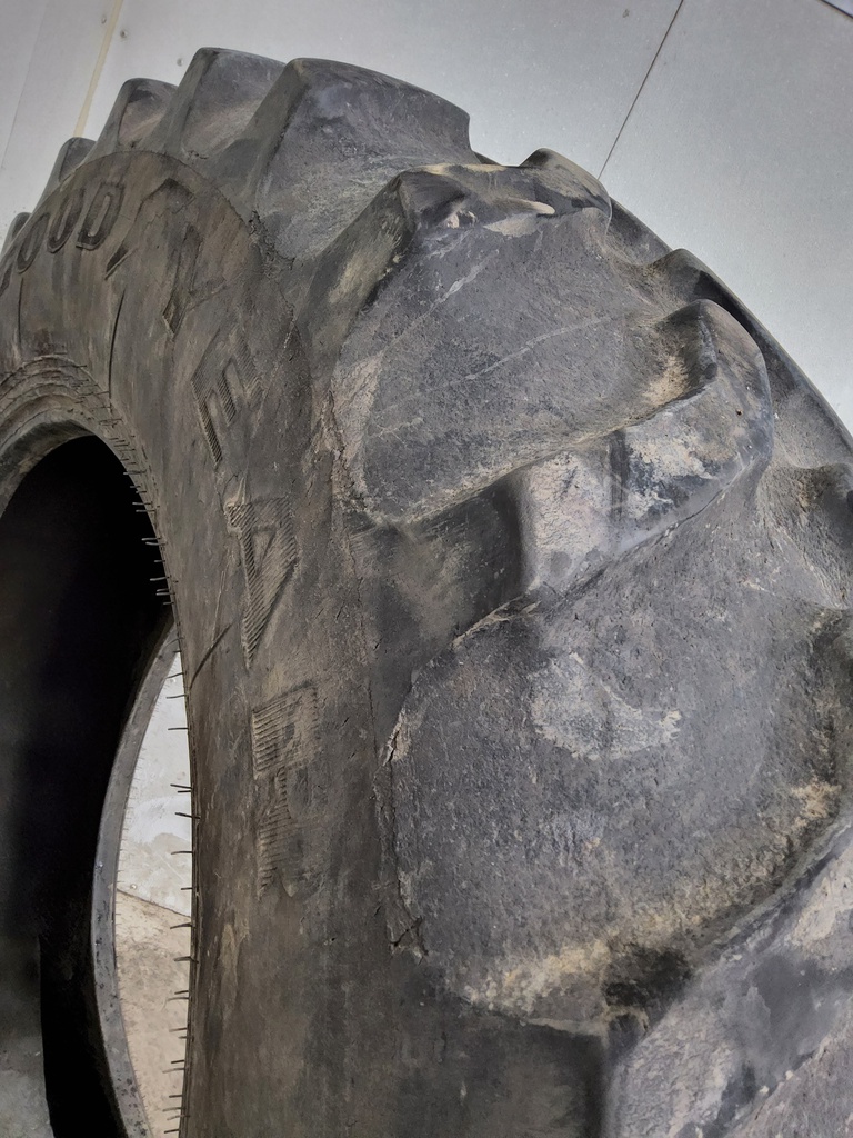 520/85R42 Goodyear Farm UltraTorque Radial R-1 157A8 70%