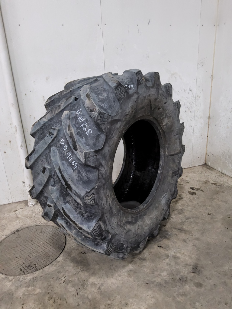 600/65R28 BKT Tires Agrimax RT 657 R-1W 157A8 35%