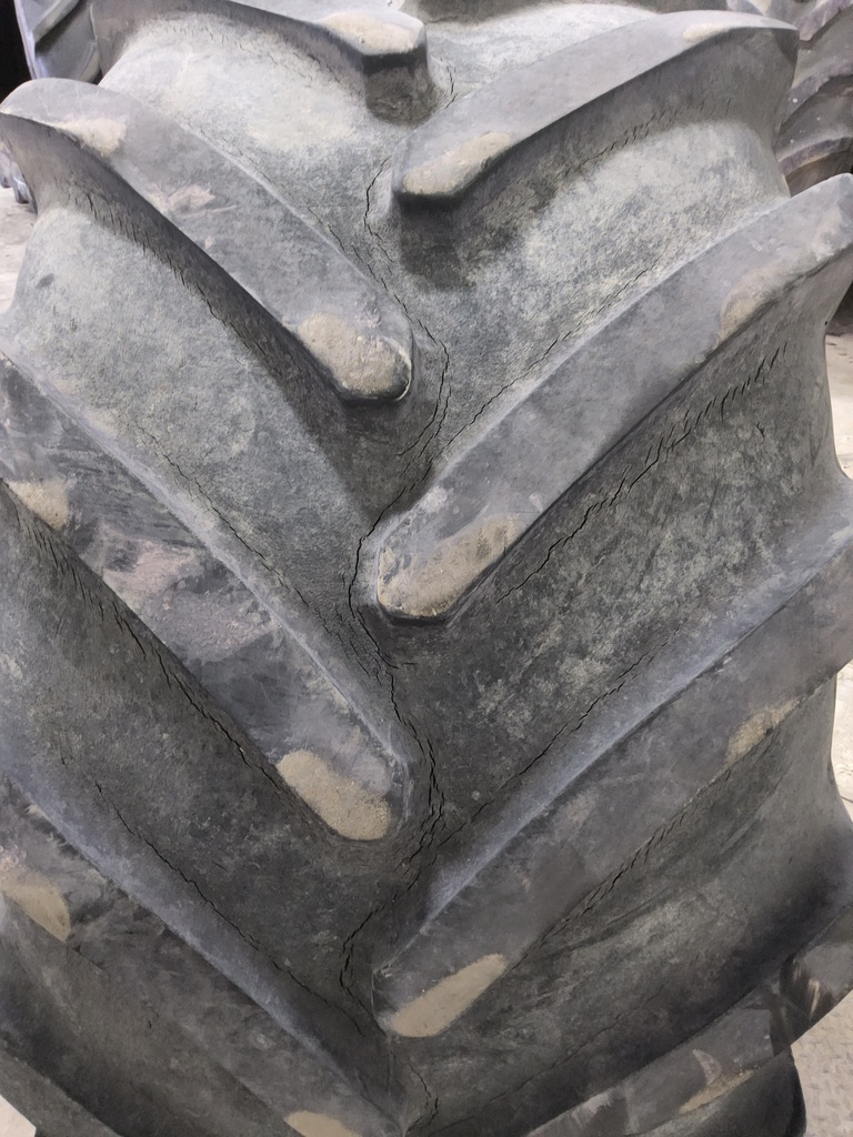 600/65R28 Michelin MachXBib R-1W 154D 40%