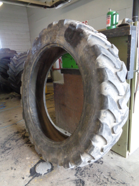 380/90R46 Titan Farm Hi Load Radial R-1S 162 B 60%