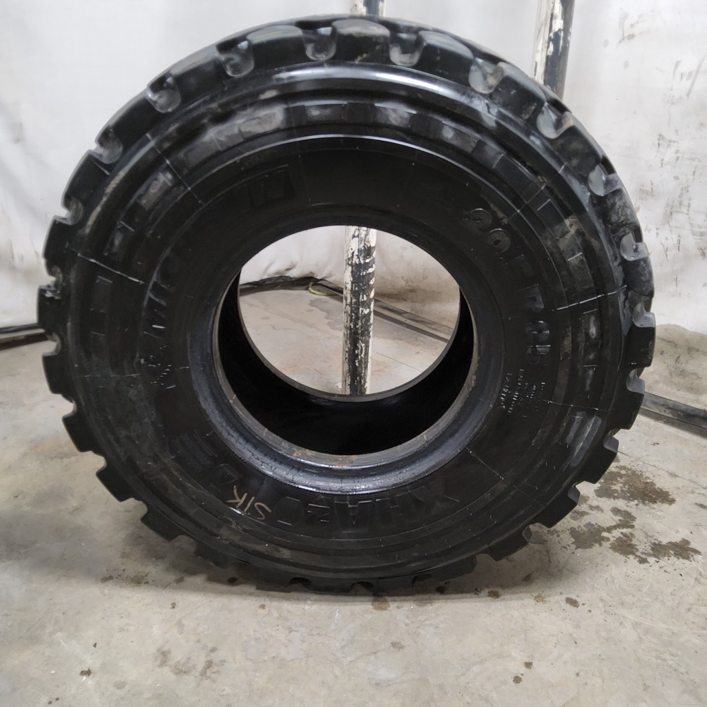 20.5/R25 Michelin XHA2 L-3 186A2/1* 85%