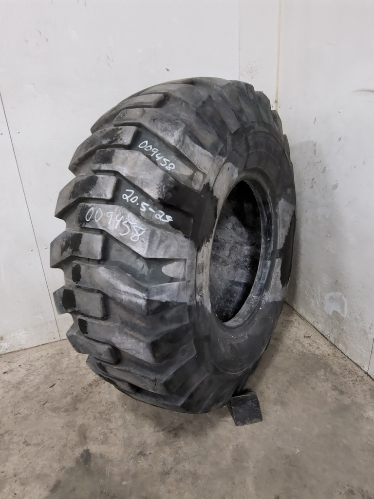 20.5/-25 Goodyear Farm GGL DL-2A G-2/L-2 , H (16 Ply) 99%