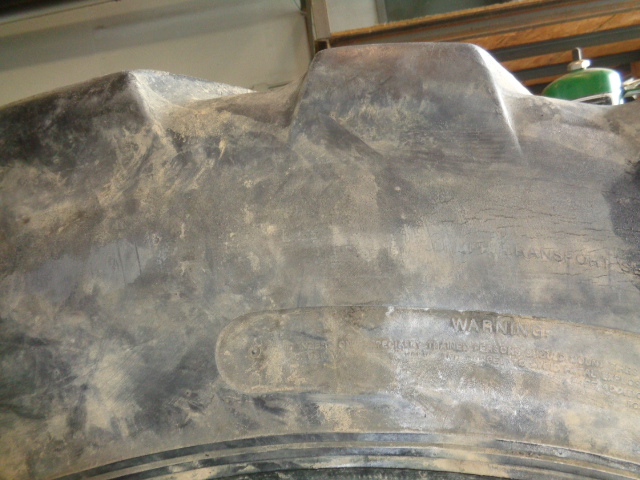 380/90R46 Titan Farm Hi Load Radial R-1S 162 B 60%