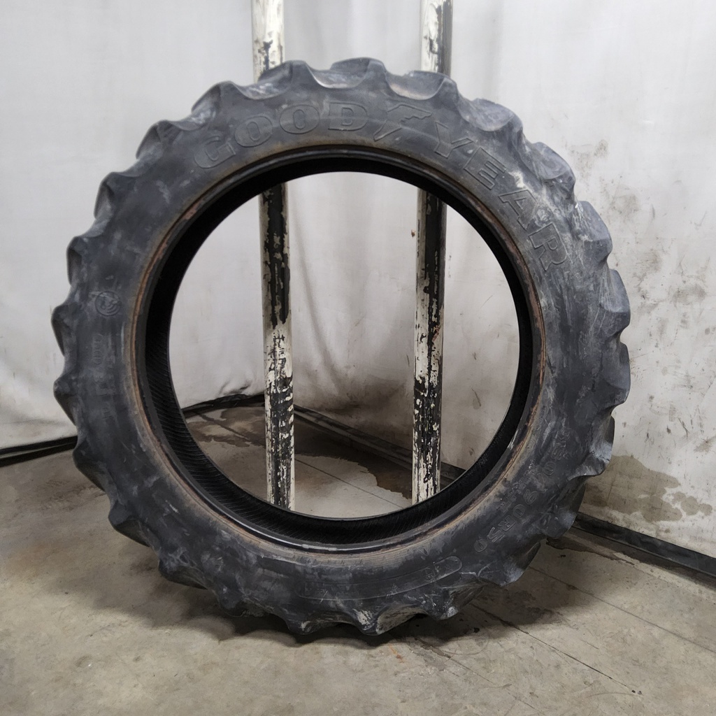 380/90R54 Goodyear Farm DT800 Super Traction R-1W 152B 60%