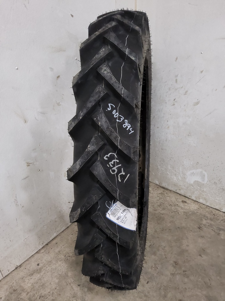 9.5/-42 BKT Tires TR 135 Drive R-1 , E (10 Ply) 99%