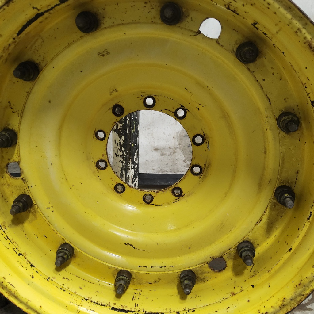10-Hole Stub Disc Center for 38"-54" Rim, John Deere Yellow