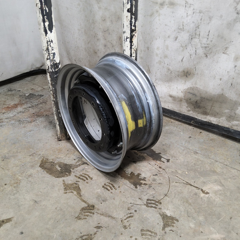 13"W x 30"D, Case IH Silver Mist 8-Hole Waffle Wheel (Groups of 2 bolts)