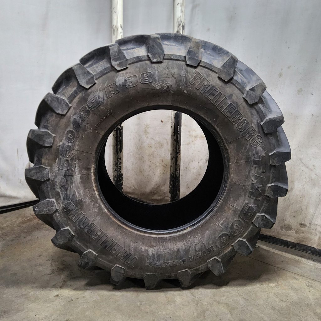 650/85R38 Trelleborg TM900 High Power R-1W 173D 90%