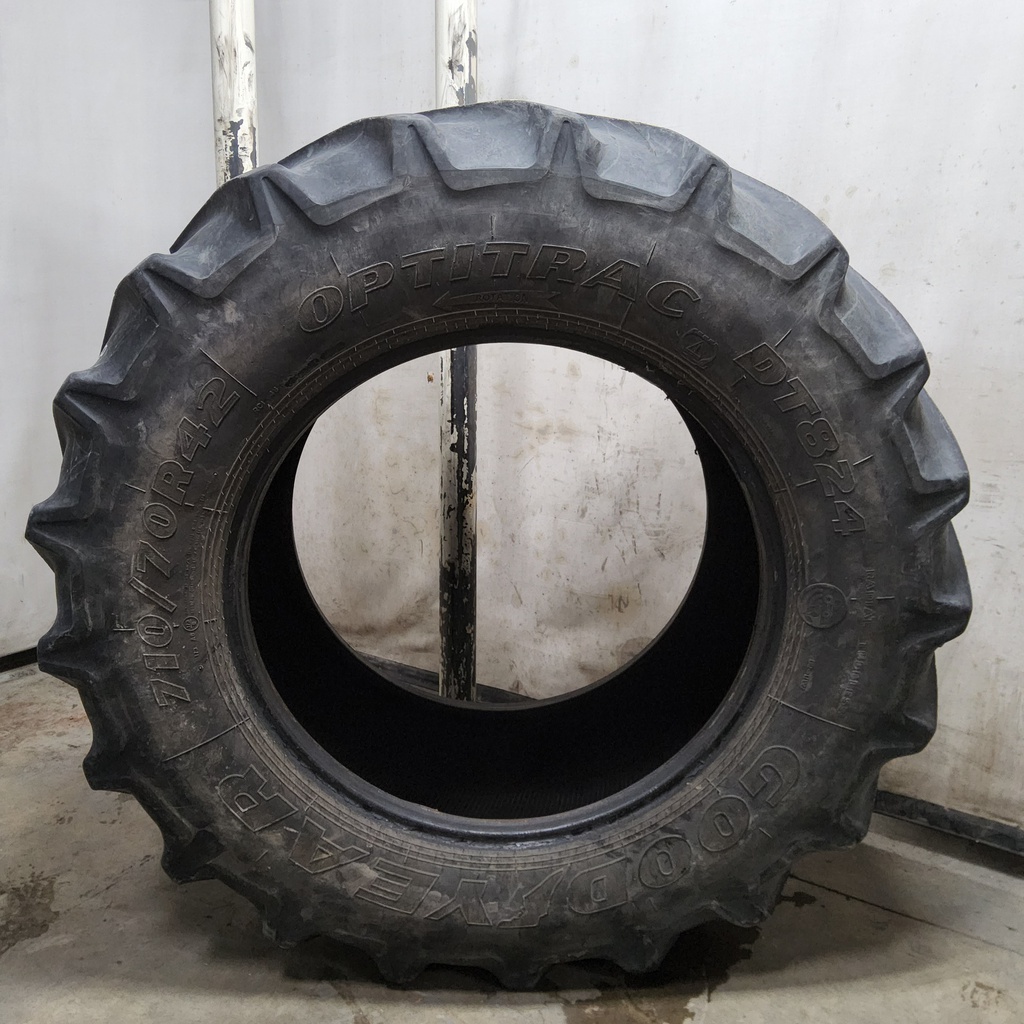 710/70R42 Goodyear Farm DT824 Optitrac R-1W 173B 40%