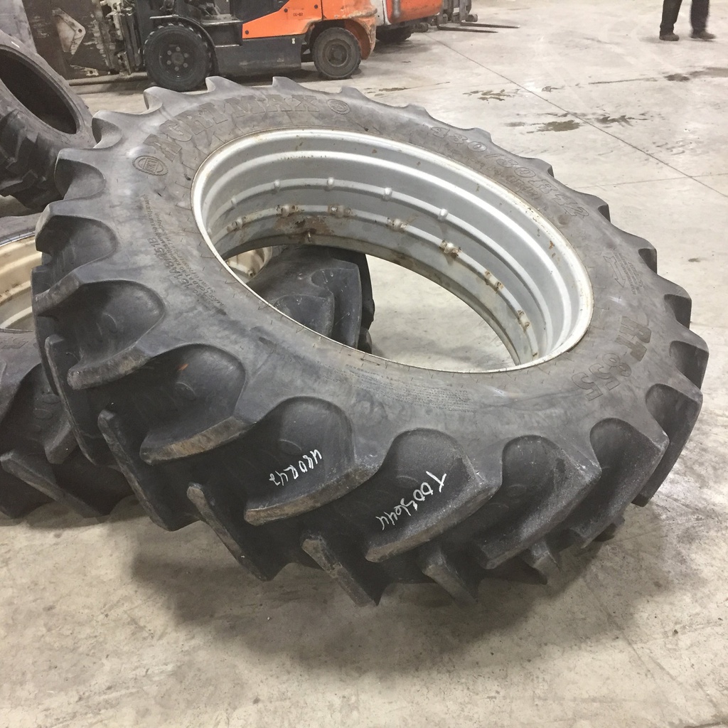480/80R42 BKT Tires Agrimax RT 855 R-1W on Case IH Silver Mist 0-Hole Double Bevel 42" Cast 90%