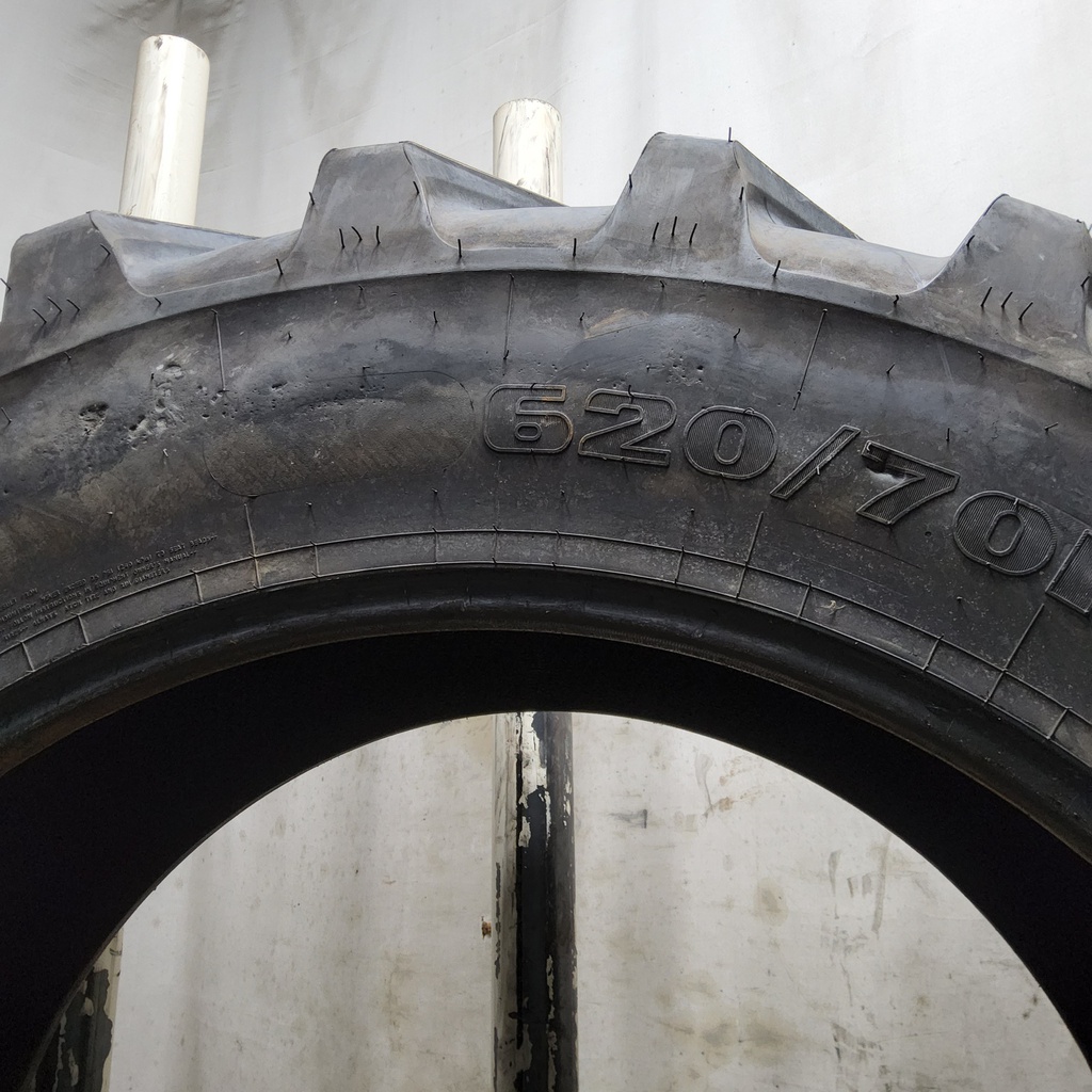 620/70R46 Firestone Maxi Traction R-1W 167B 95%
