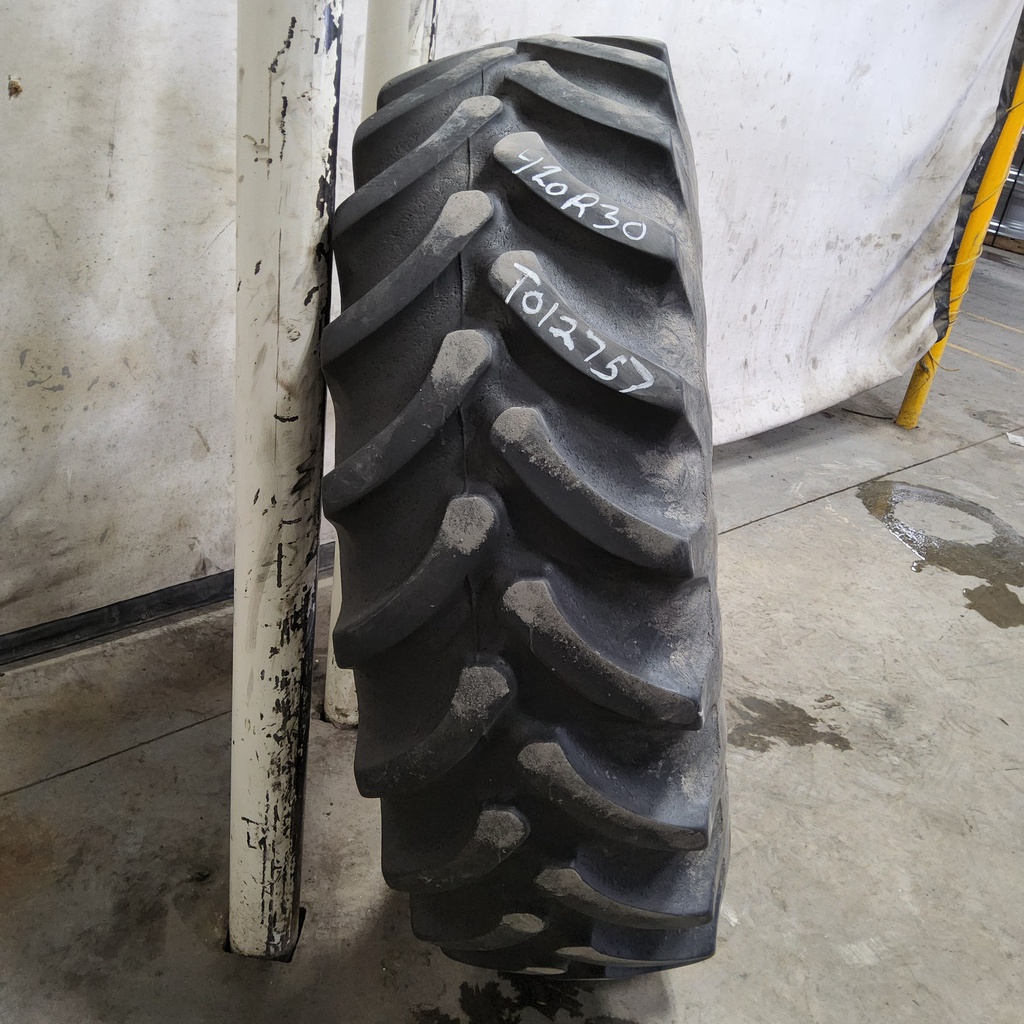 420/90R30 Firestone Radial All Traction FWD R-1 142B 60%