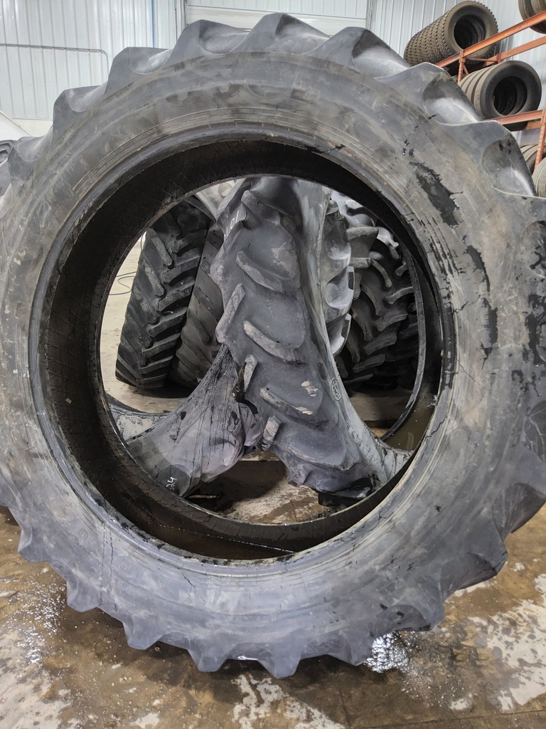 480/80R50 Goodyear Farm DT800 Super Traction R-1W 159B 45%
