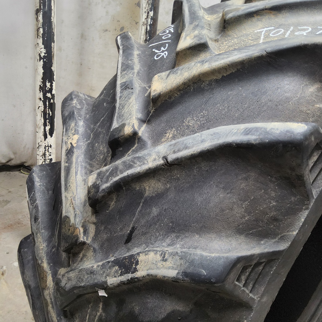 750/65-38 Trelleborg Twin 414 R-1 A8, D (8 Ply)