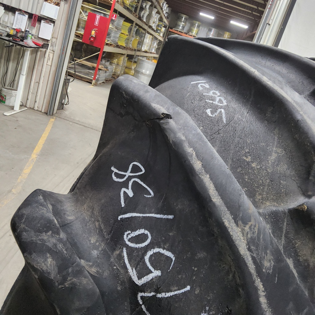 750/65-38 Trelleborg Twin 414 R-1 A8, D (8 Ply)
