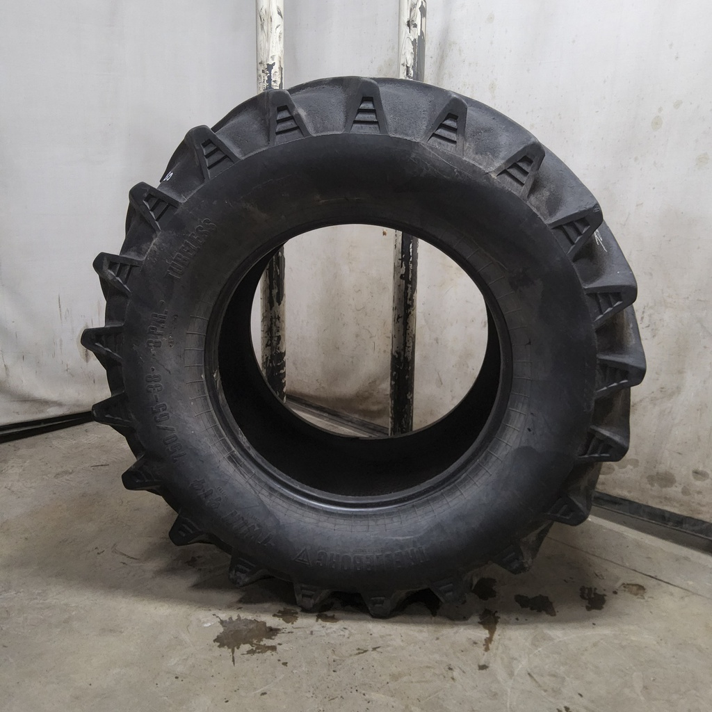 750/65-38 Trelleborg Twin 414 R-1 A8, D (8 Ply)