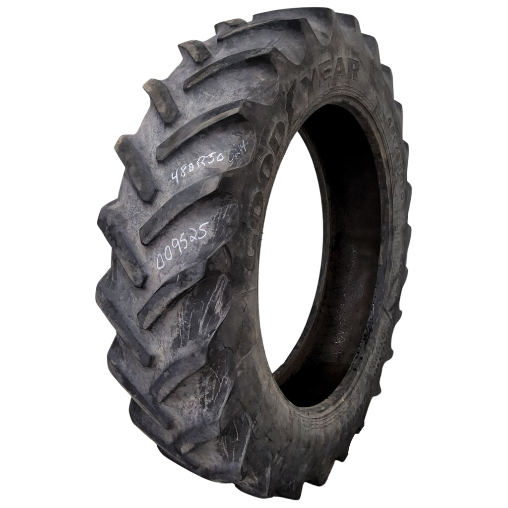 480/80R50 Goodyear Farm DT800 Super Traction R-1W 159B 45%