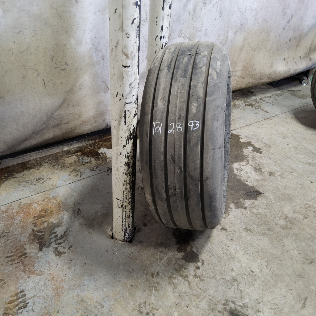 16.5/L-16.1 Goodyear Farm Utility SL I-1 , G (14 Ply) 90%