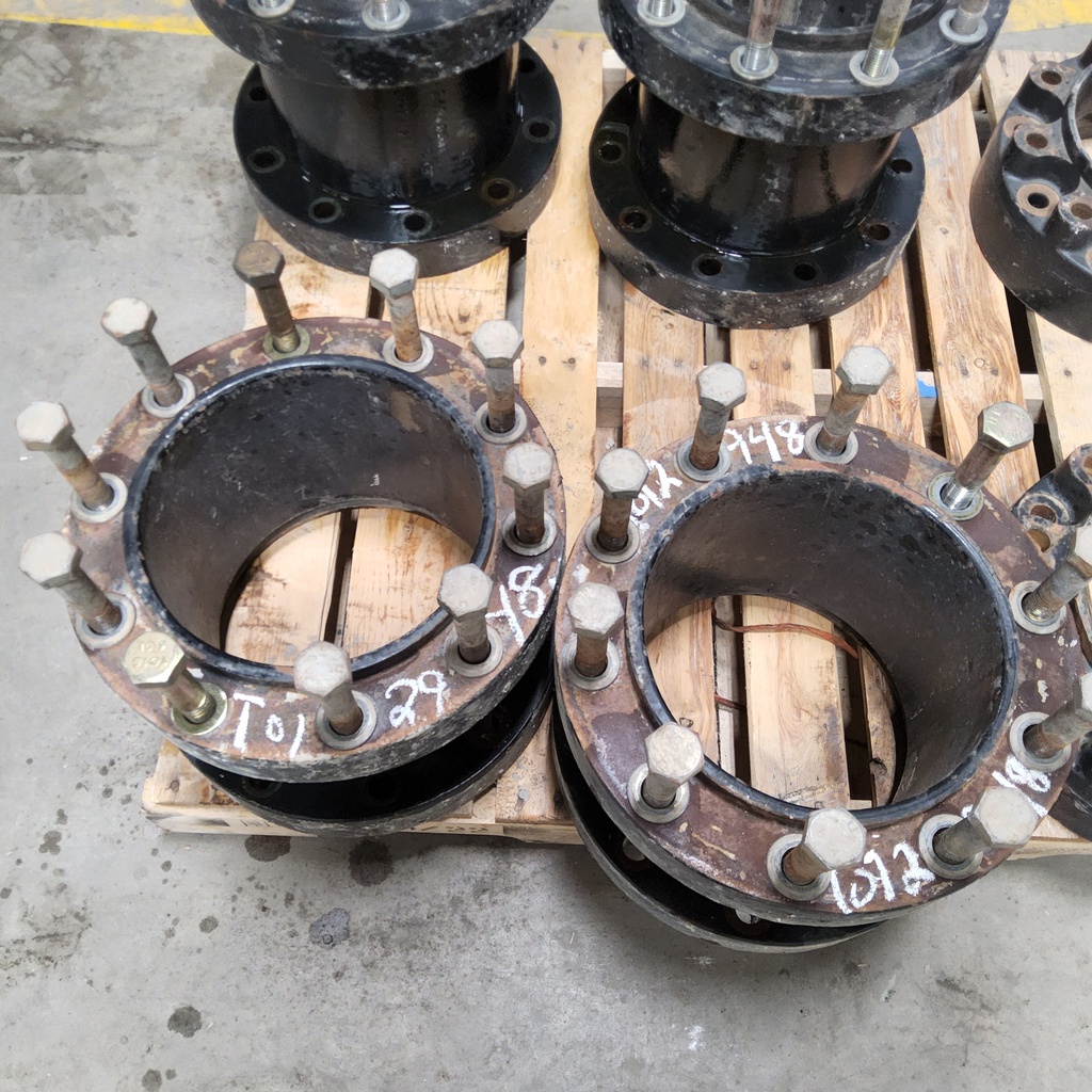 10-Hole 10"L Hub Extension, Black