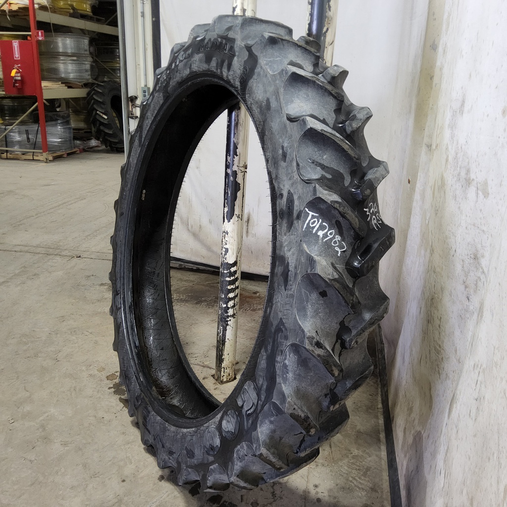 320/90R54 Goodyear Farm DT800 Super Traction R-1W 149B 65%