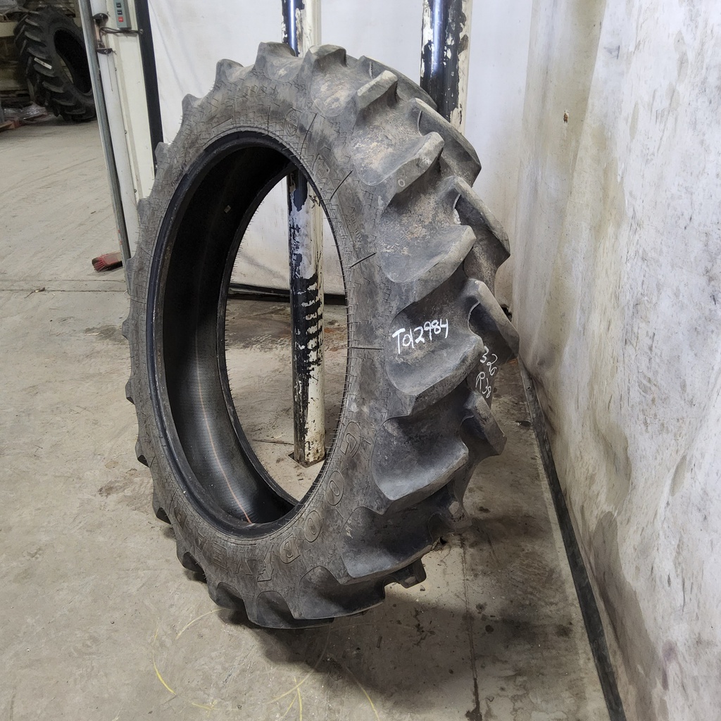 320/85R38 Goodyear Farm DT800 Super Traction R-1W 143B