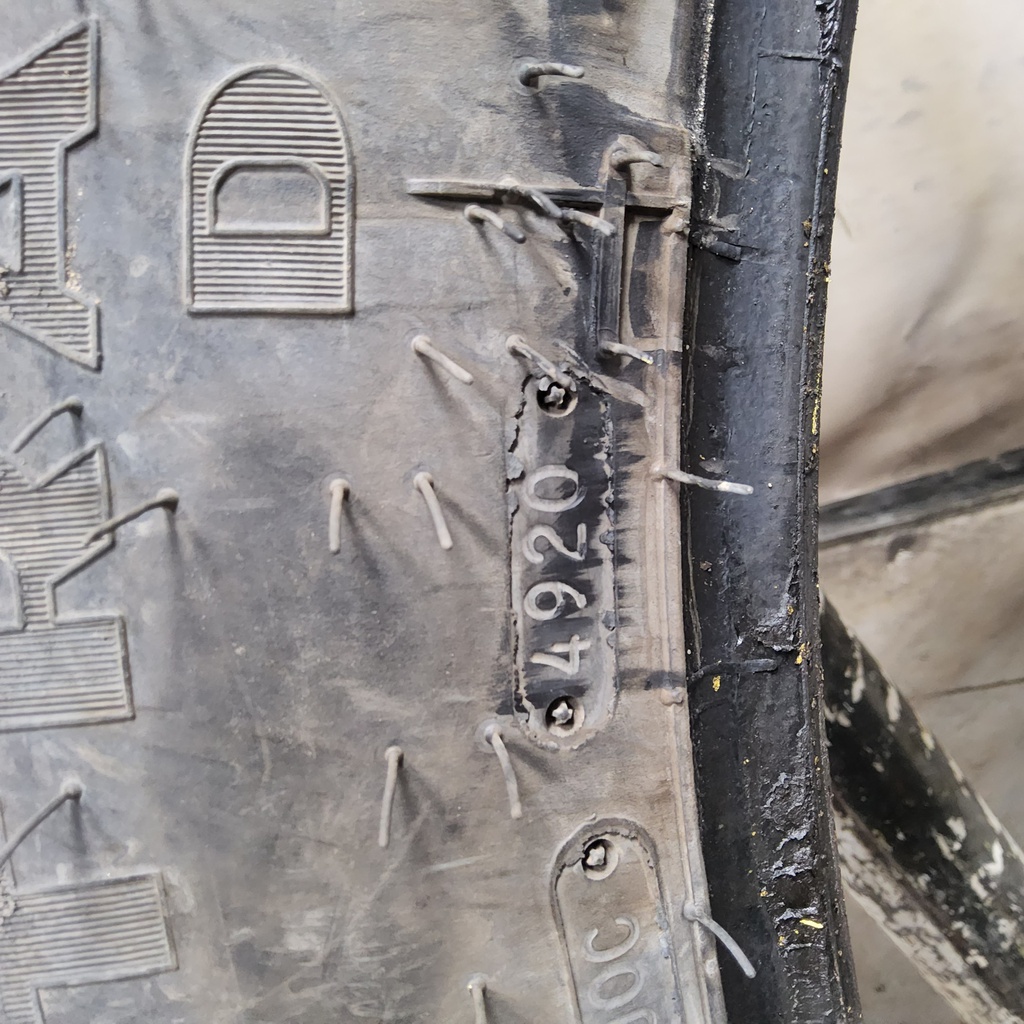 320/85R38 Goodyear Farm DT800 Super Traction R-1W 143B